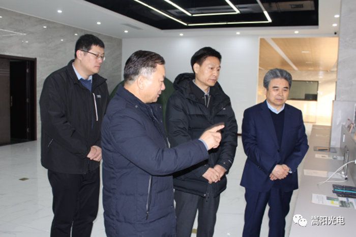 河南省侨联副主席刘智良莅临emc易倍体育光电调研